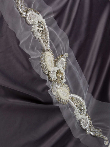 #B0504 Vintage Elegance: Hand-Beaded Belt with Beads and Classic Sequins