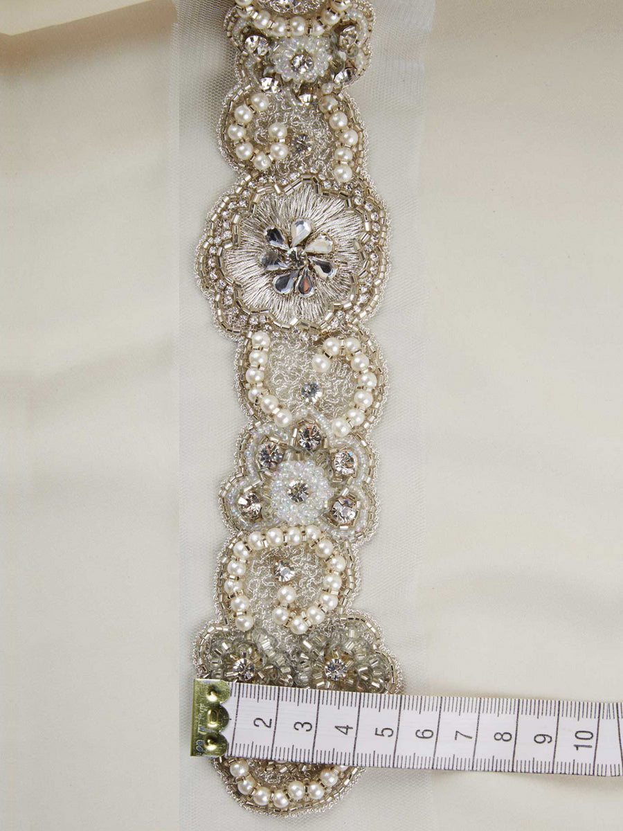 #B0528 Dazzling Details: Handcrafted Beaded Trim with Sequins