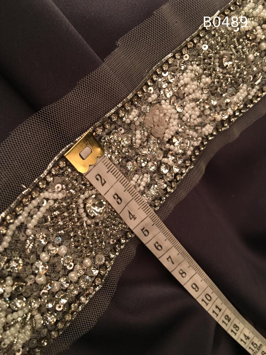 #B0489 "Exquisite Trim Abstract Design Adorned with Rhinestones, Beads, Sequins, and Pearls – A Stunning Decorative Piece for Fashion