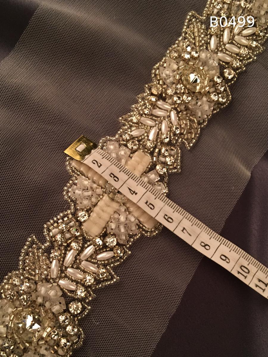 #B0499 Elegant Trim Floral Design Beading with Exotic Beads, Rhinestones, and Crystals – A Luxurious Decorative Accent for Fashion, Crafts
