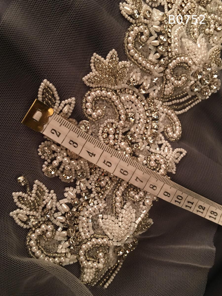 #B0752 Exquisite Floral Design Trim Beaded with Pearls, Rhinestones, Sequins, and Delicate Beads - Perfect for Bridal, Couture Fashion
