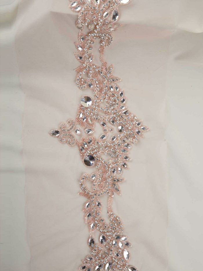 #B0731 Mesmerizing Sparkle: Handcrafted Beaded Belt featuring Beads and Shimmering Sequins