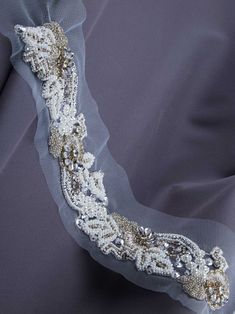 #B0861 Chic Embellishments: Handcrafted Beaded Trim with Intricate Sequins