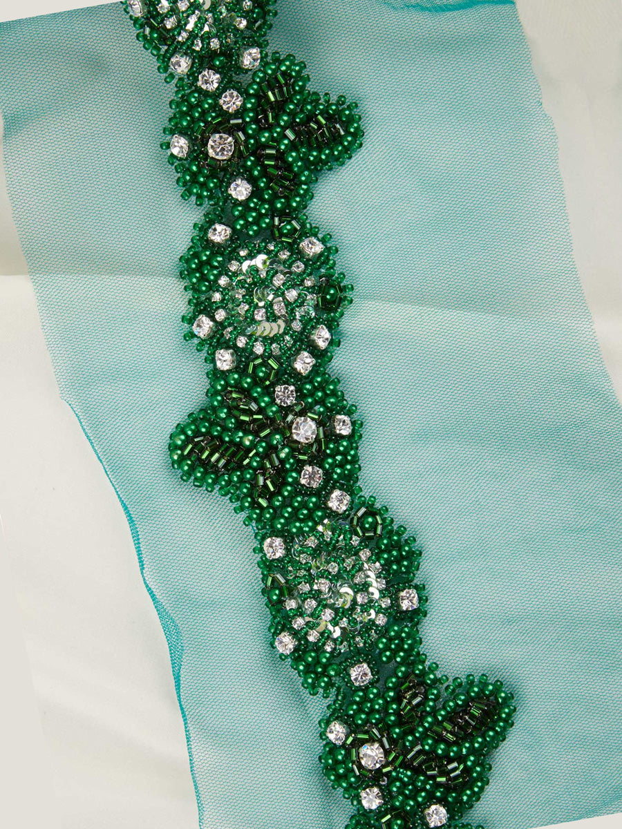 #B0871 Enchanting Embellishments: Hand-Beaded Trim with Beads and Shimmering Sequins