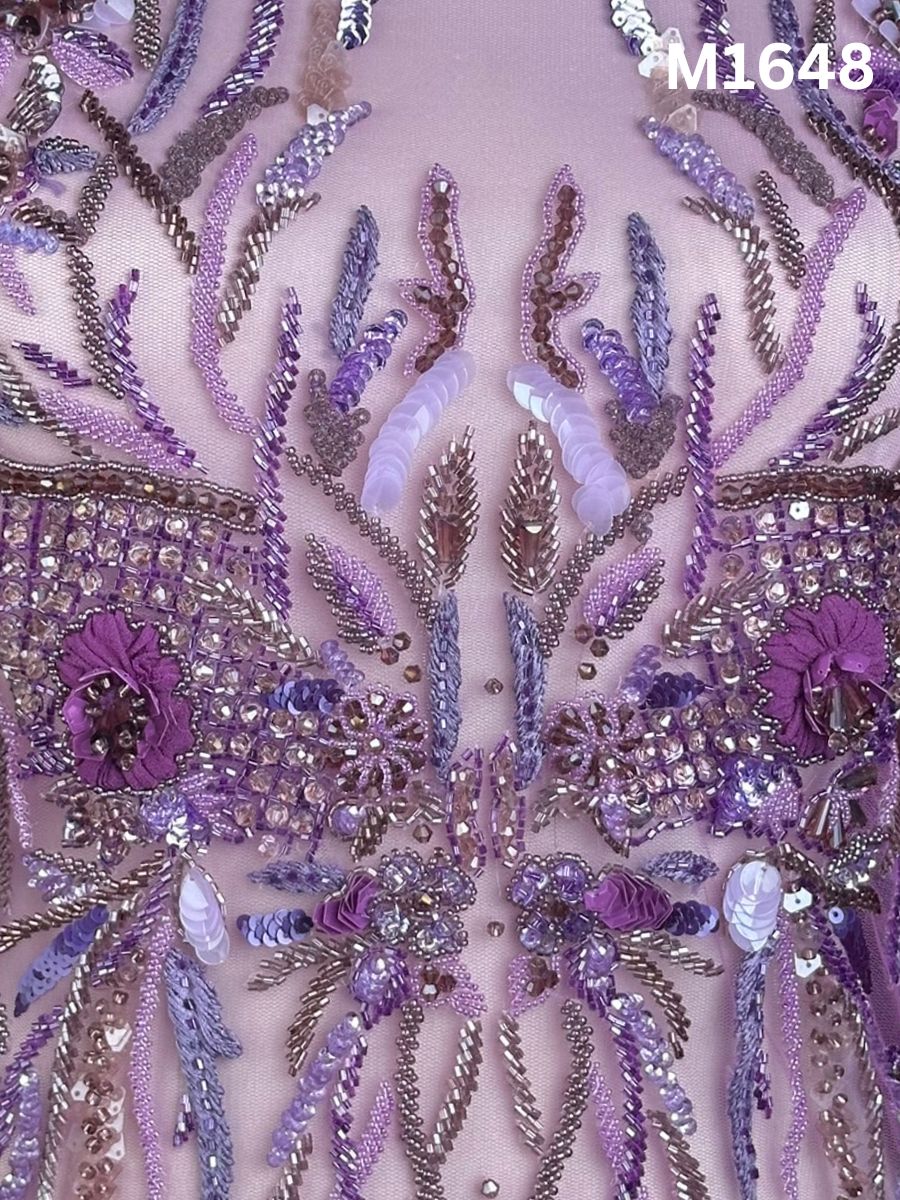 #M1648 Exquisite Hand-Beaded Bustier – Intricate Floral Design Embellished with Appliqués, Crystals, Beads, and Sequins for High-End Couture and Statement Occasions